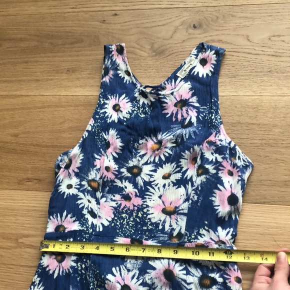 Floral Summer Dress - Picture 5 of 8